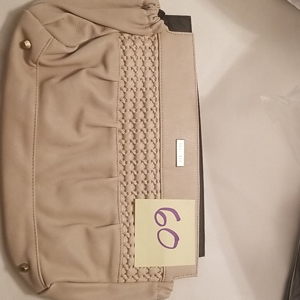 Dark  cream miche shell